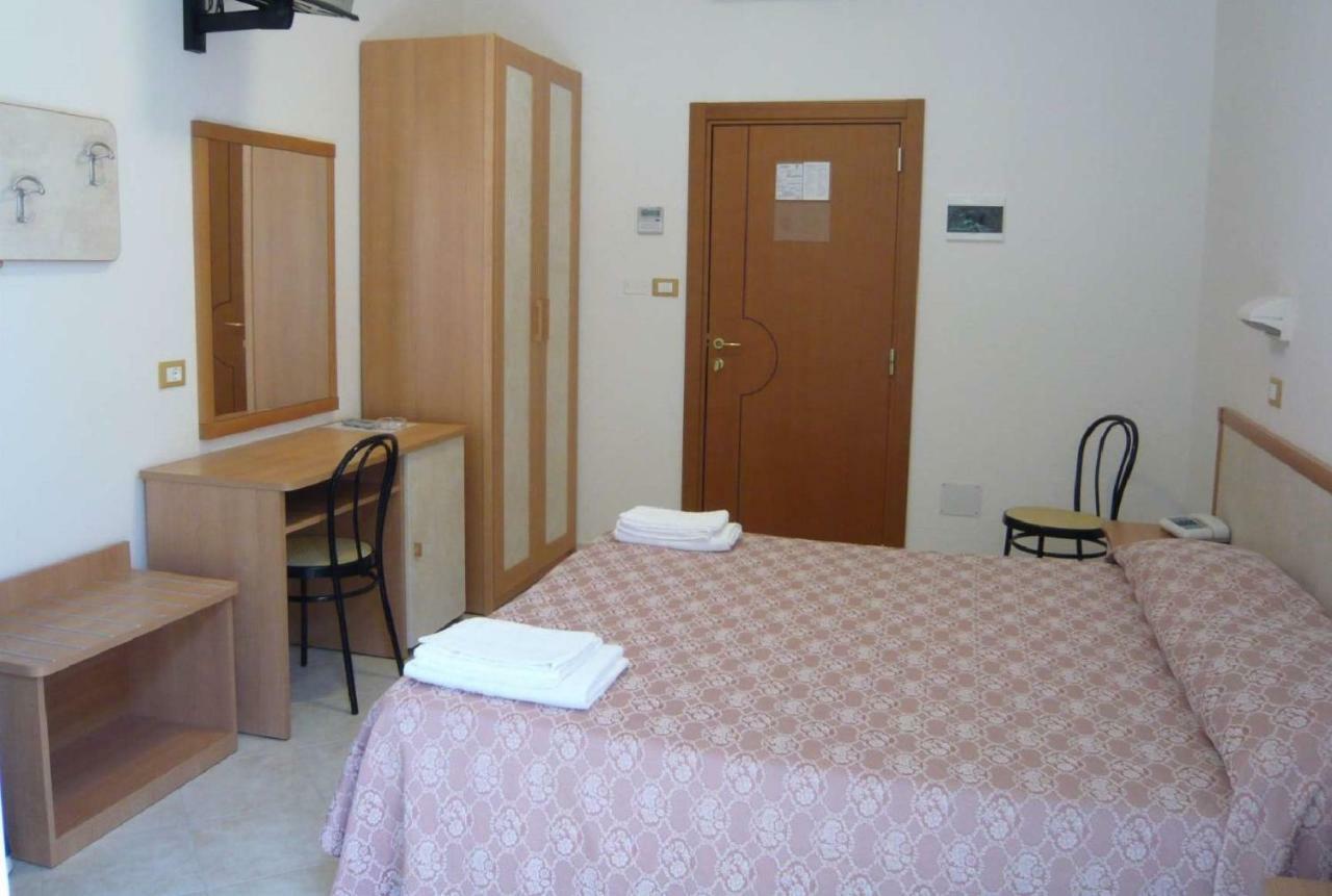 Hotel Calipso Llido Degli Estensi Exterior foto